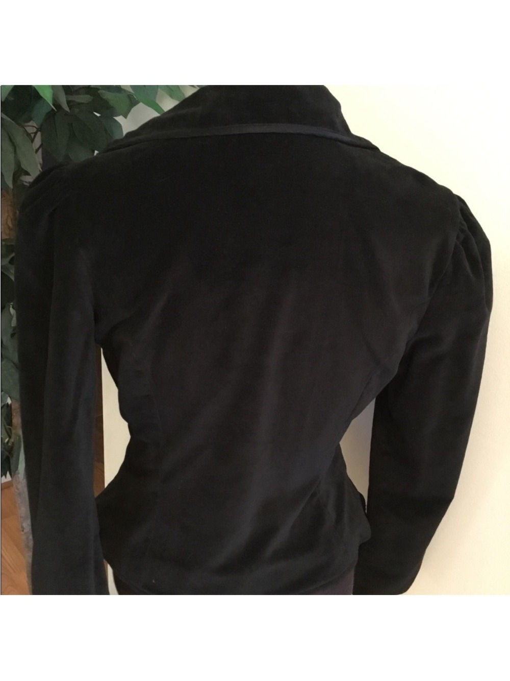 Plugg Black Velvet Blazer Jacket Size Small - Picture 5 of 14